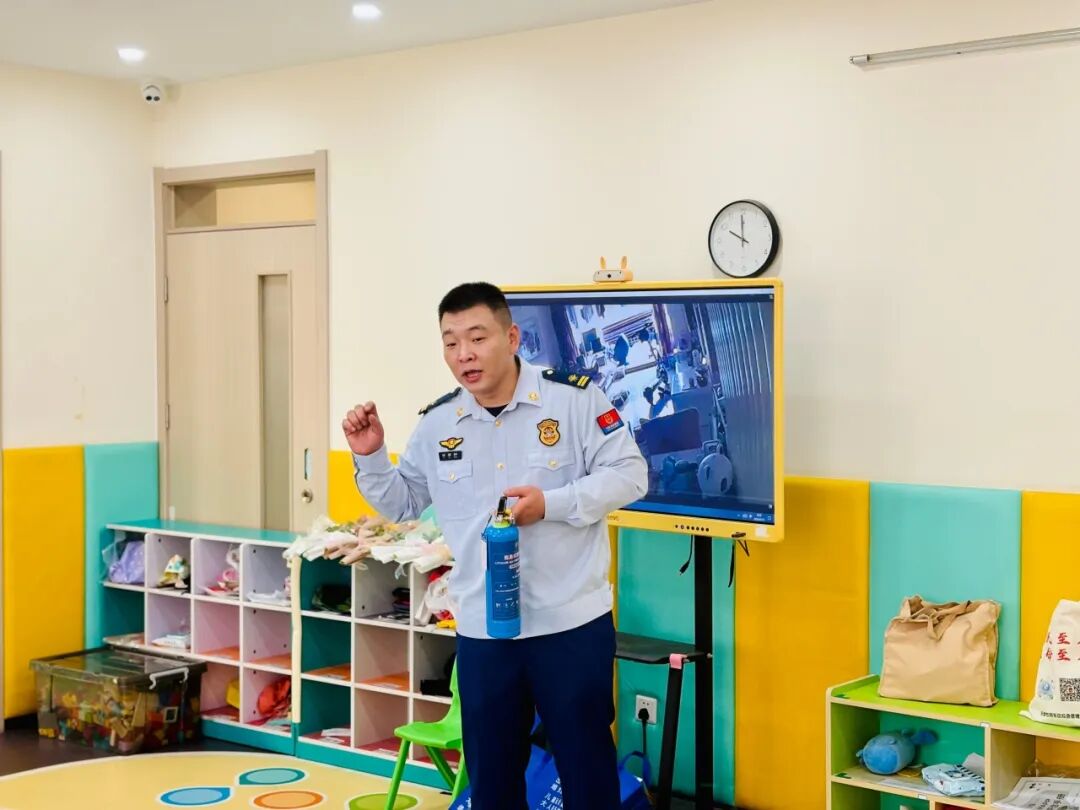 河西消防支队携手天津大姨志愿者走进心心语开展消防安全培训相关图片11