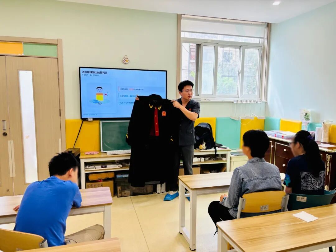 九九公益日・法治护童心 | 河西区少年法厅走进心心语，点亮特殊儿童法治微光相关图片13